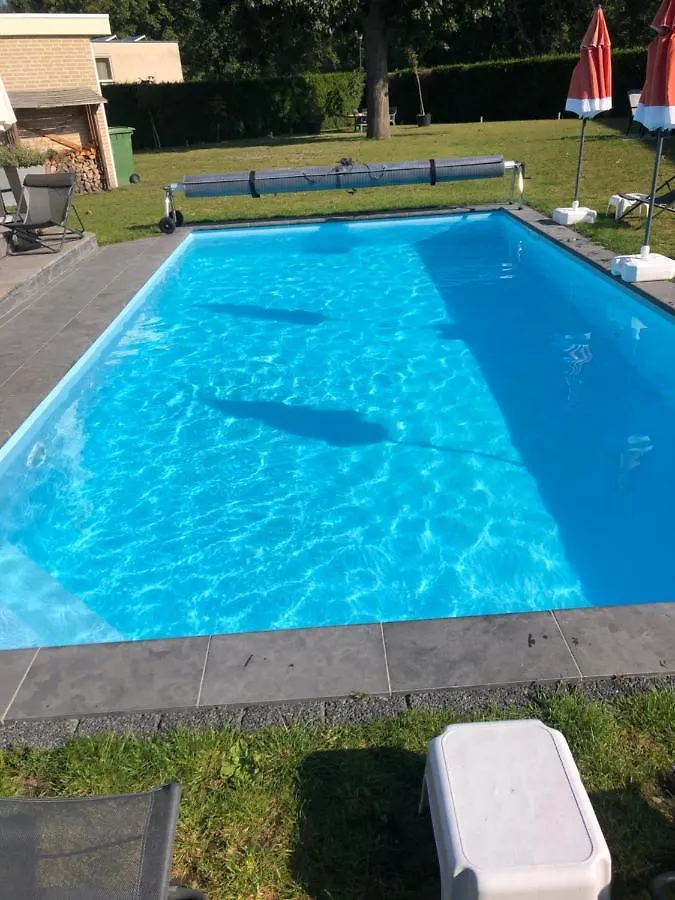 B&B Maison Saint Tropez آيندهوفن فندق مبيت وإفطار