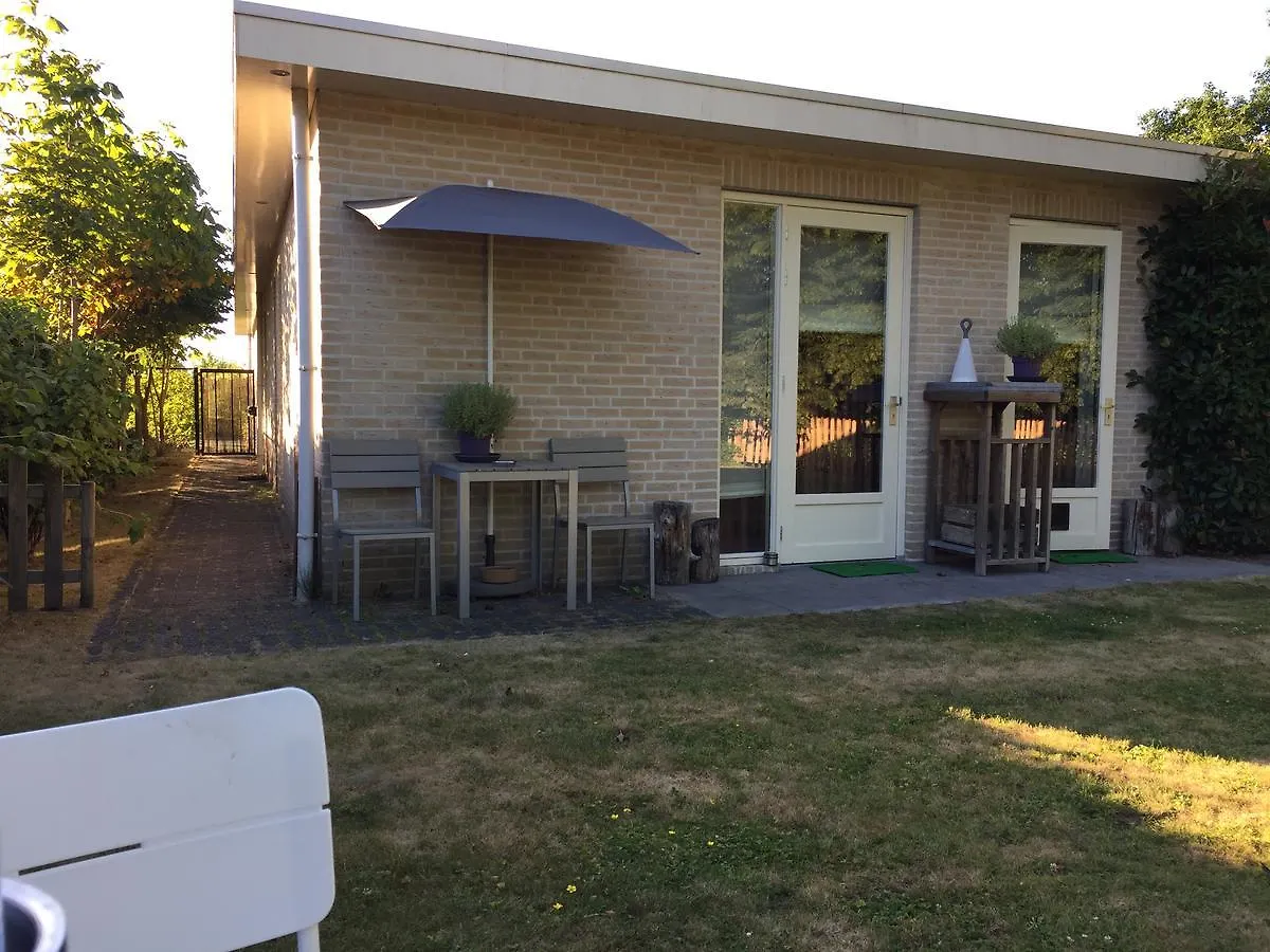 B&B Maison Saint Tropez Eindhoven Bed & Breakfast